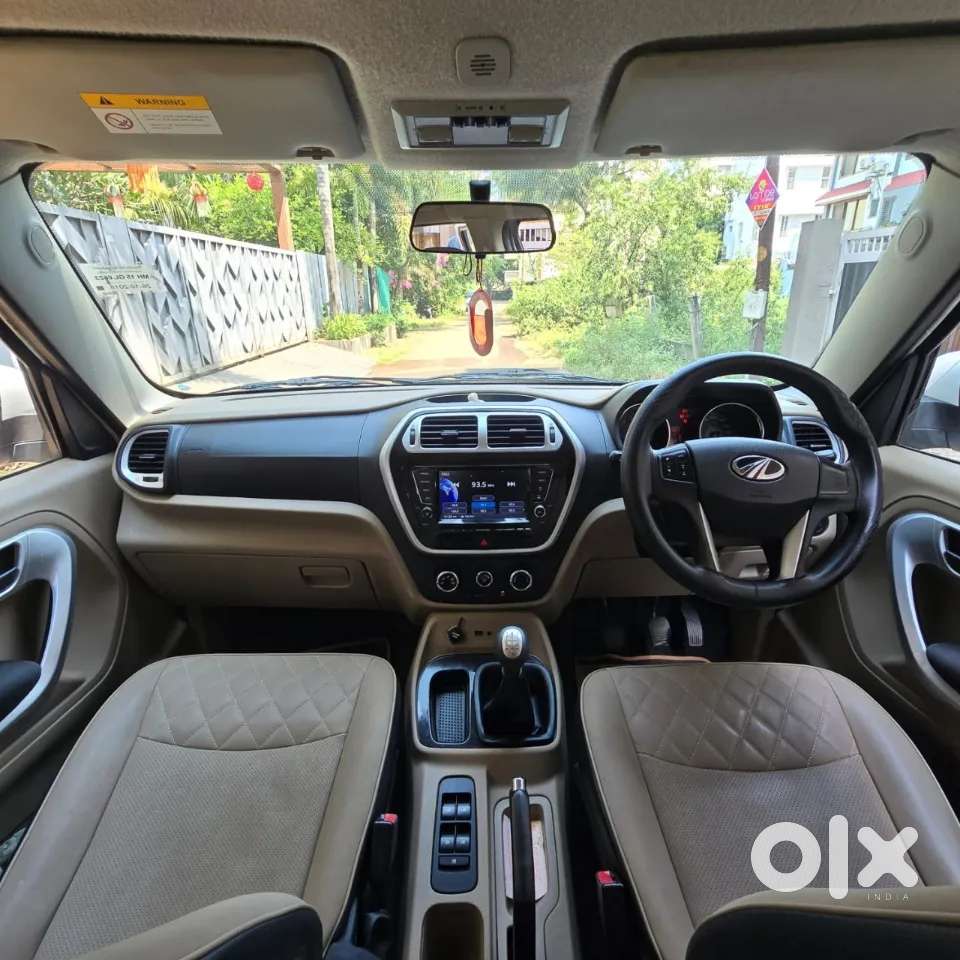 Mahindra Tuv 300 T10, 2018, Diesel