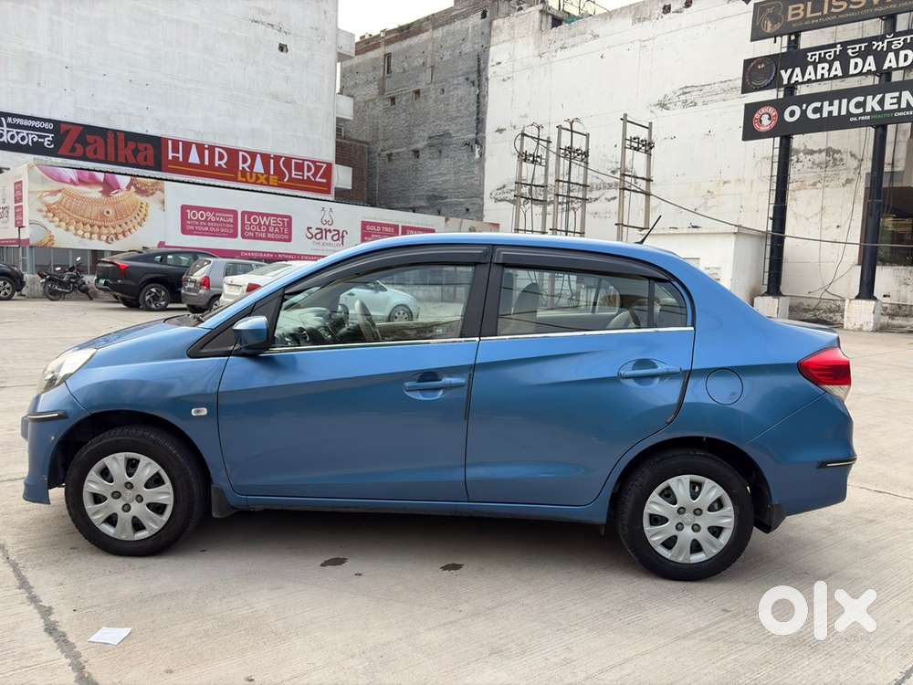 Honda Amaze Petrol 2013