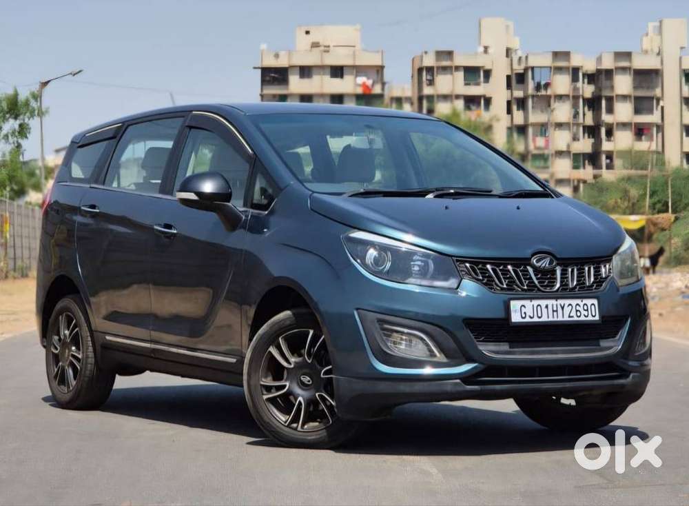 Mahindra Marazzo M8, 2018, Diesel