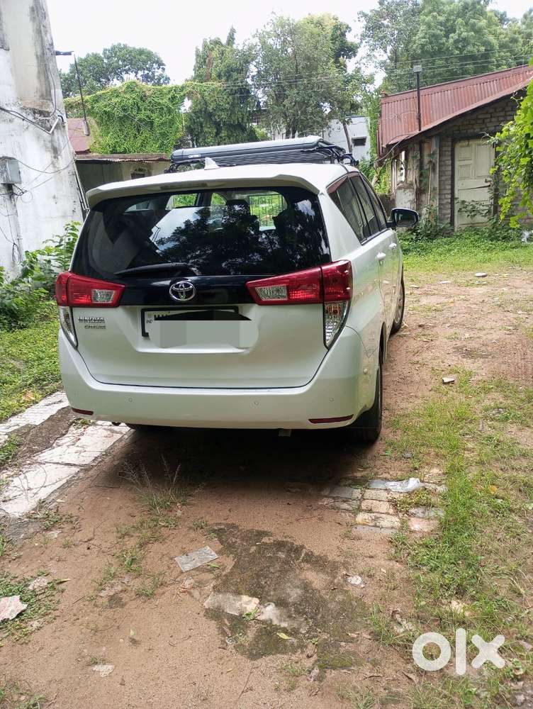 Toyota Innova Crysta [2020-ongoing] 2.4 Gx 8 Str, 2023, Diesel