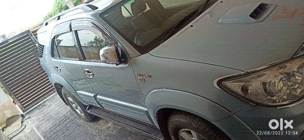 Toyota Fortuner 2012 Diesel 90000 Km Driven