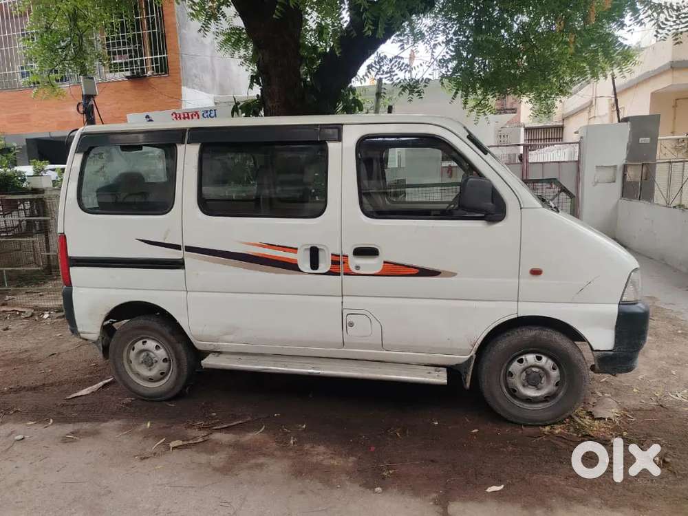 2022 Smiles 7 Seater Eeco