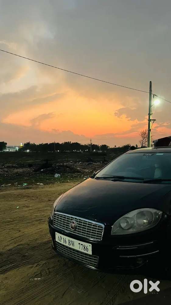 Fiat Linea Emotion 2011 Diesel Car