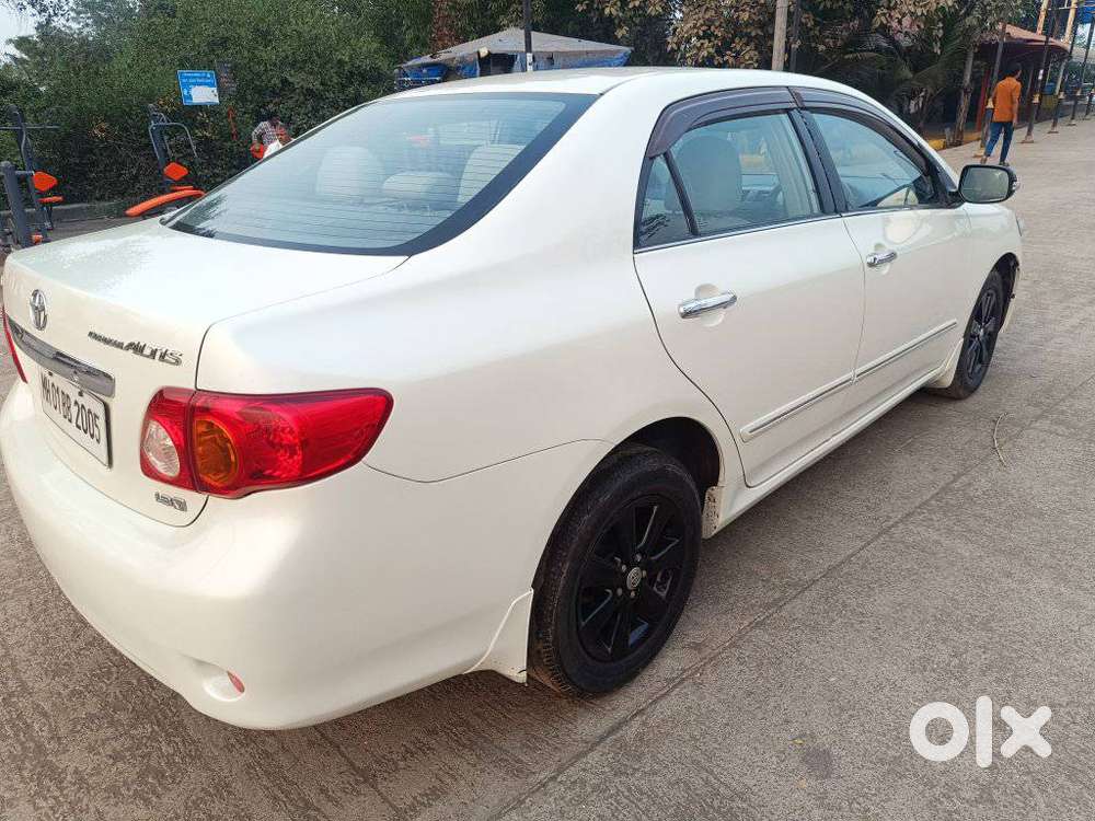 Toyota Corolla Altis G Hv At, 2011, Petrol