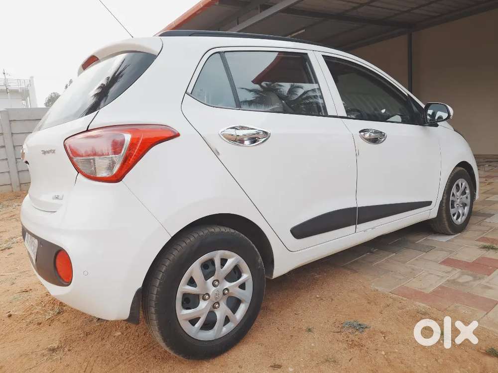 Hyundai Grand I10 2017 Petrol Well Maintained