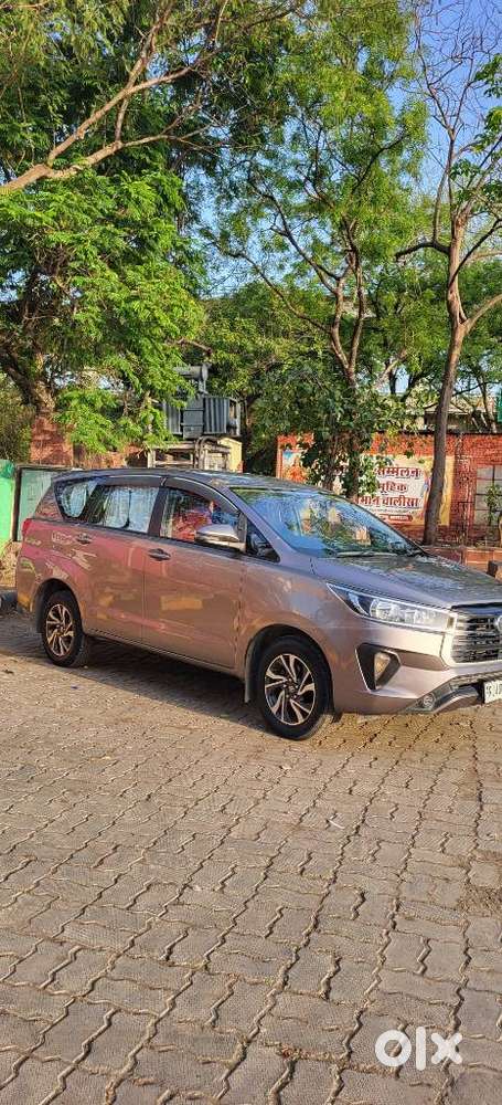 Toyota Innova Crysta 2.4 G Mt 7 Str, 2022, Diesel