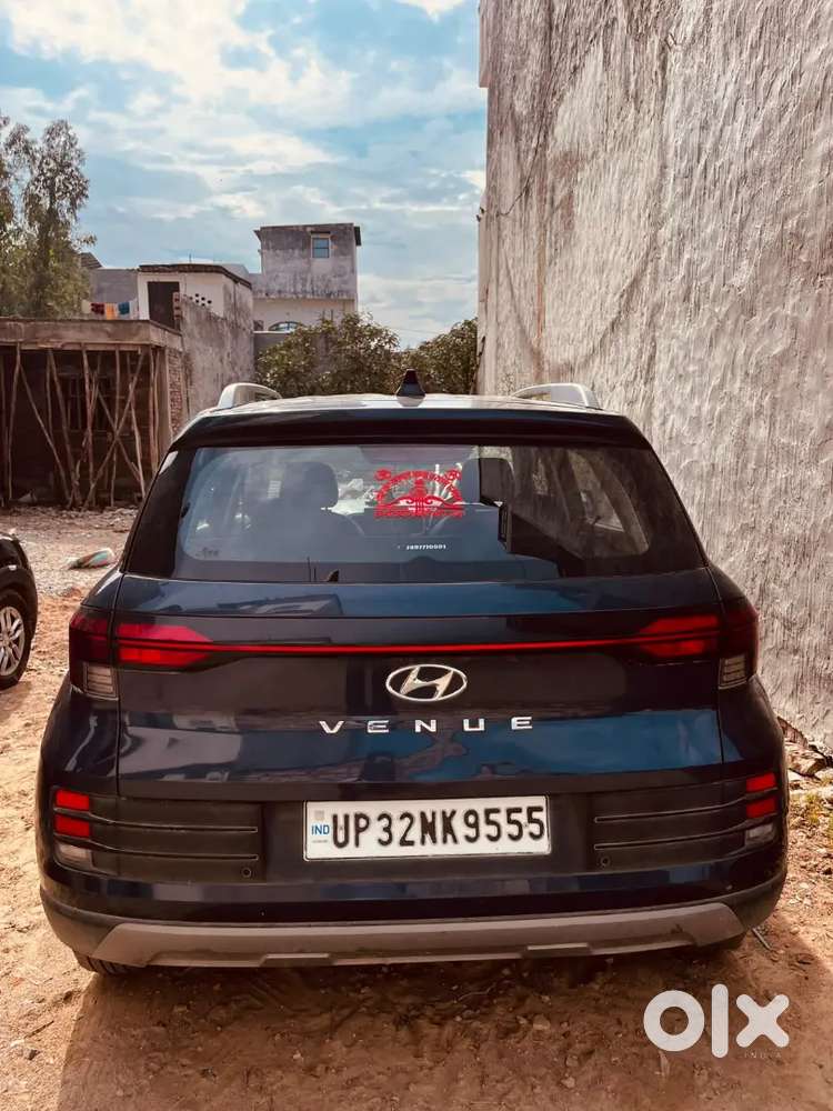 Hyundai Venue 2023 पेट्रोल मानुअल
