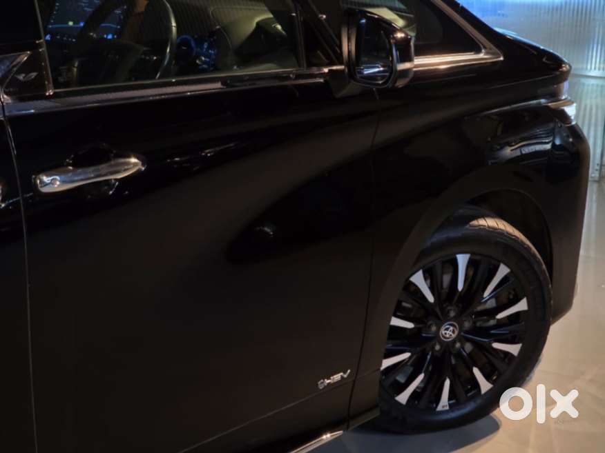 Toyota Vellfire, 2023, Petrol