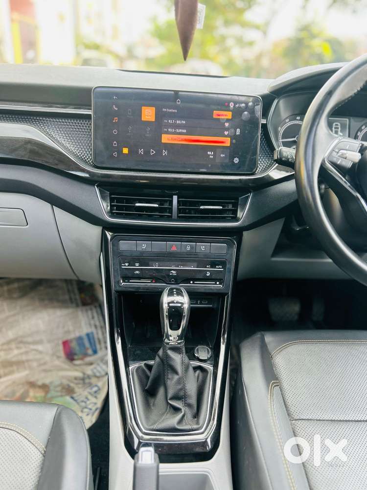 Skoda Kushaq 1.0 Tsi Style At, 2023, Petrol