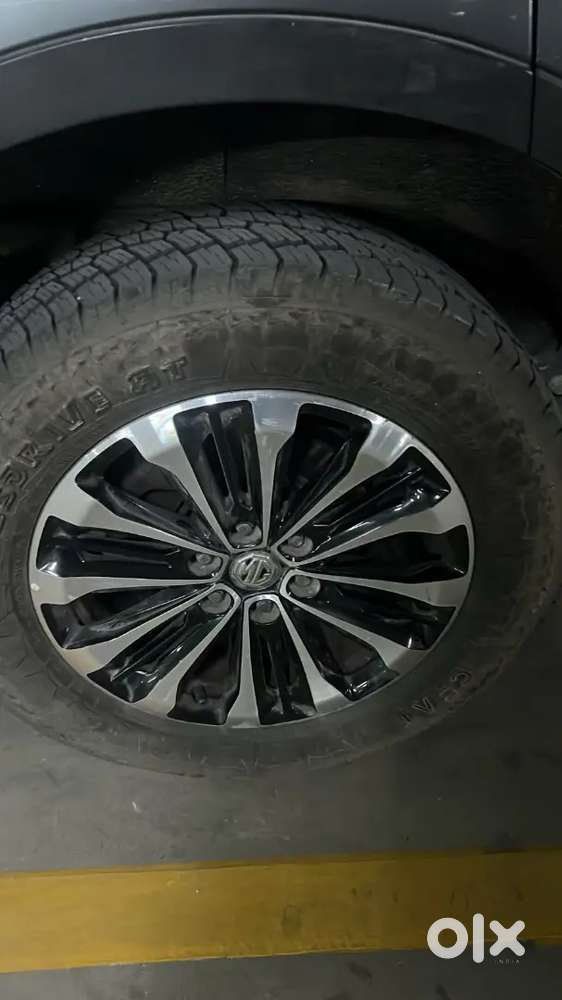 Mg Gloster Diesel 2021 Km Driven