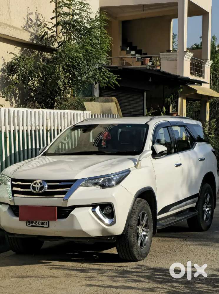 Toyota Fortuner 2017 Diesel 130000 Km Driven