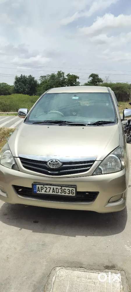 Toyota Innova 2.5 G2 2010 Manual Diesel