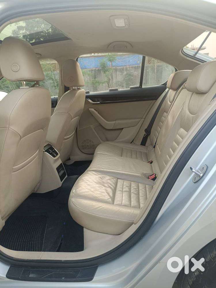Skoda Octavia 2013-2017 Elegance 1.8 Tsi At, 2016, Petrol