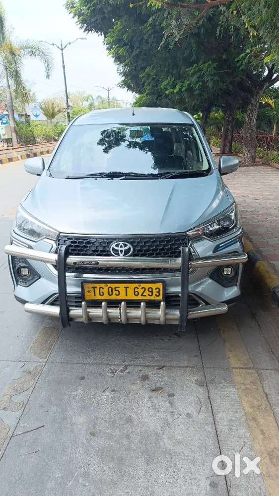 Toyota Rumion Petrol Plus Cng 2025