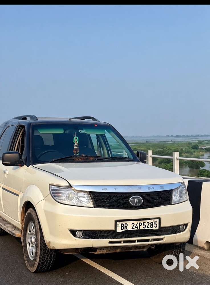 Tata Safari Storme 2015 Diesel 100000 Km Driven
