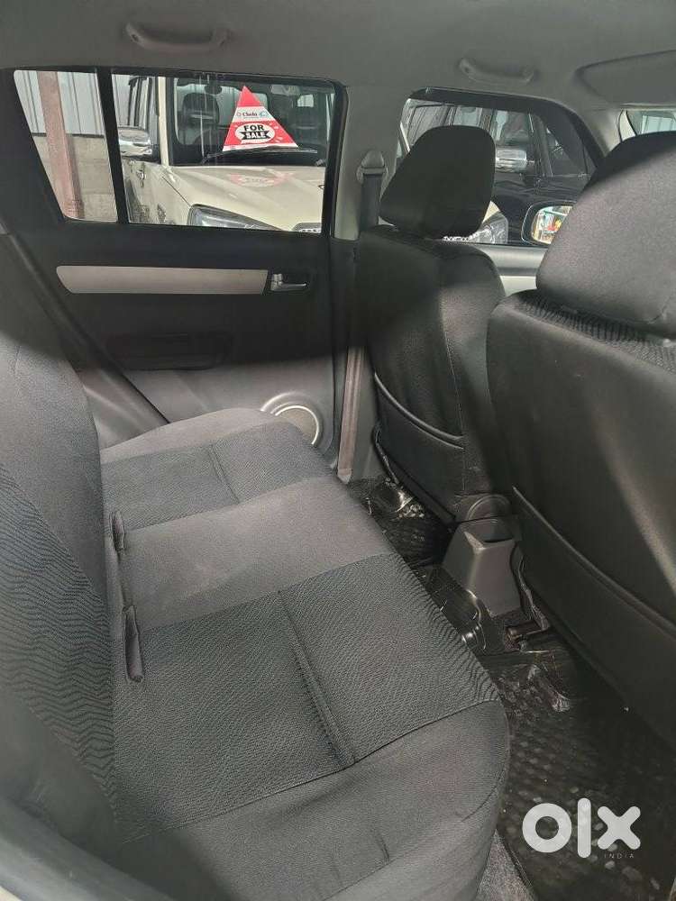 Maruti Suzuki Swift Vxi With Abs, 2011, Petrol