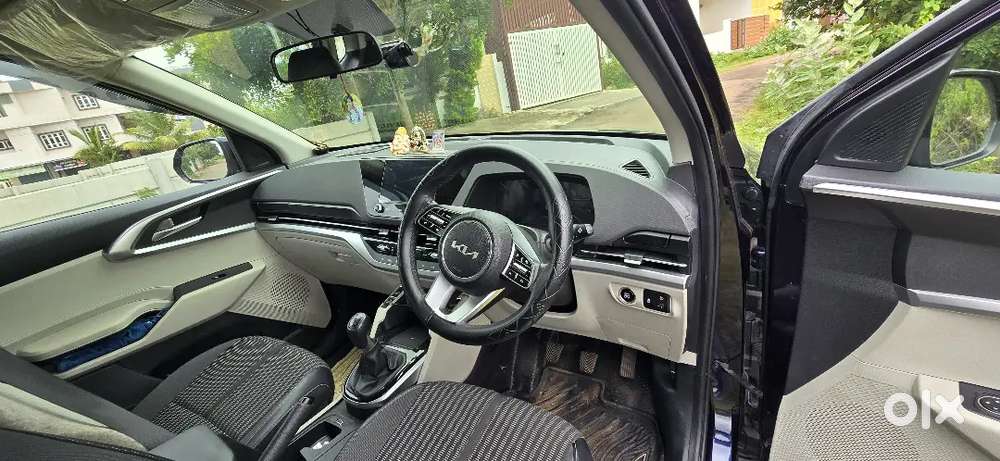 Kia Carens 2022 1st Owner