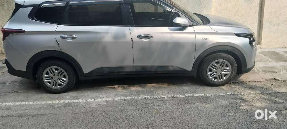 Kia Carens Prestige 2023