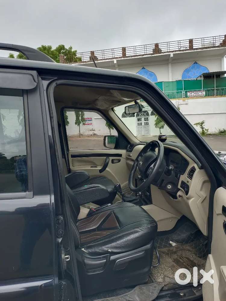 Mahindra Scorpio Classic 2023 Diesel Automatic