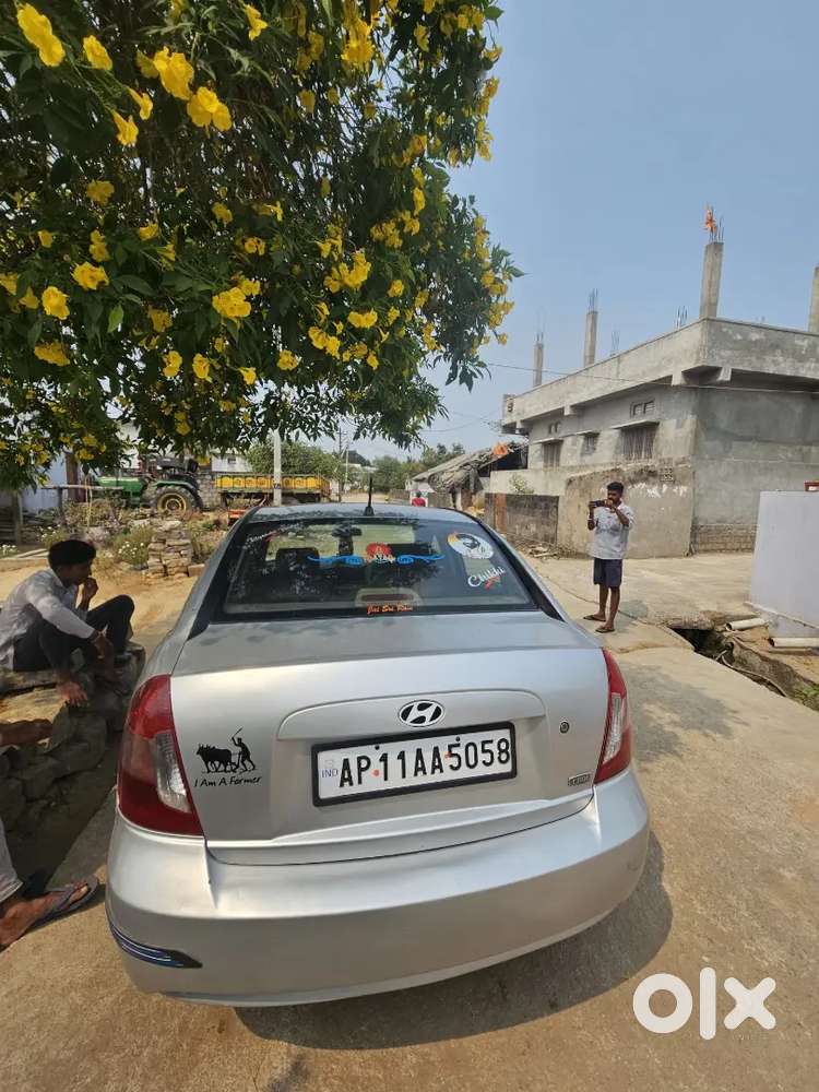 Hyundai Verna 2007 Diesel 130000 Km Driven