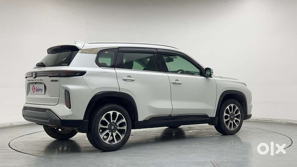 Maruti Suzuki Grand Vitara 1.5 Alpha Plus Intelligent Hybrid Ecvt, 2..