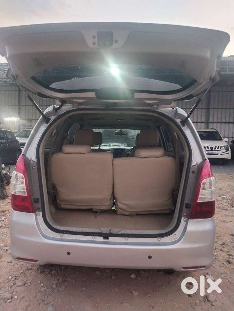 Toyota Innova 2.0 Gx 8 Seater, 2011, Diesel