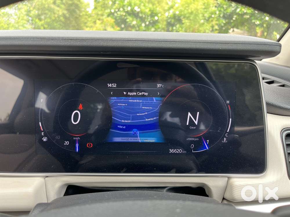 Mahindra Xuv700 Ax 5 Petrol Mt 7 Str (e), 2022, Petrol