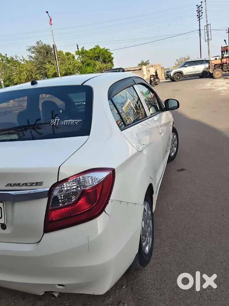 Honda Amaze 2nd Gen 2017 Cng & Hybrids 100000 Km Driven