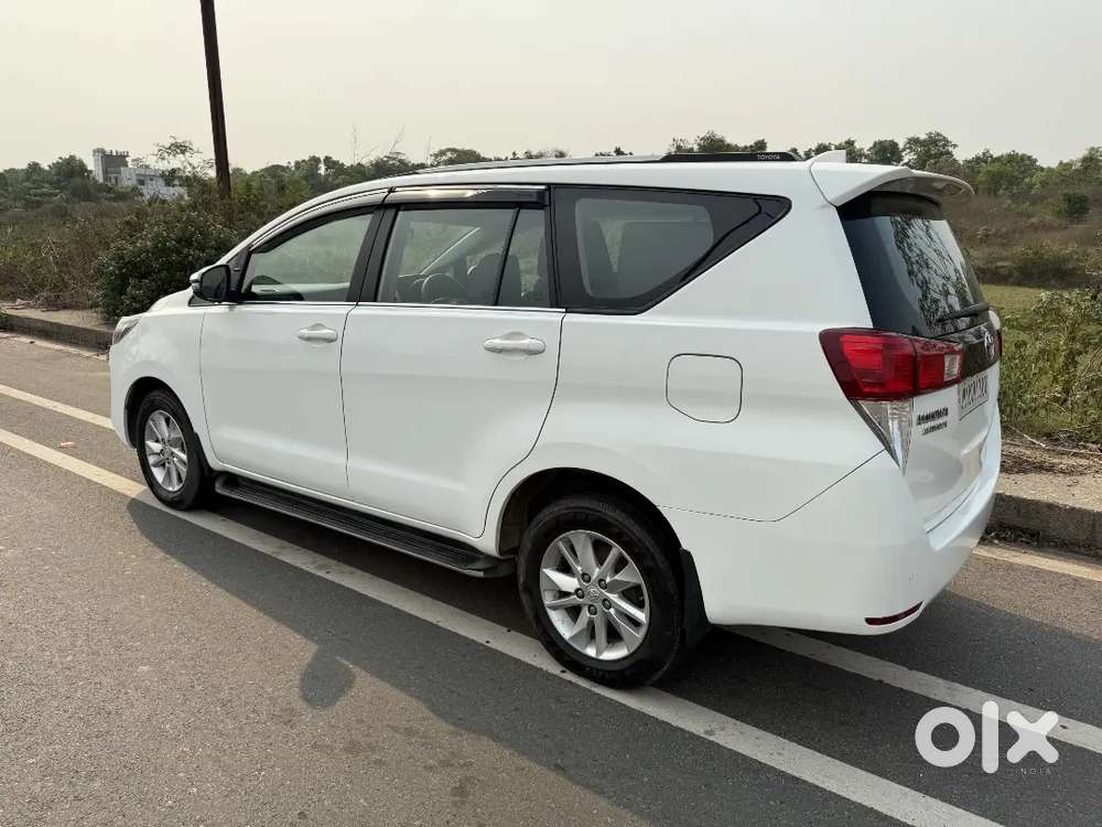 Toyota Innova Crysta 2023