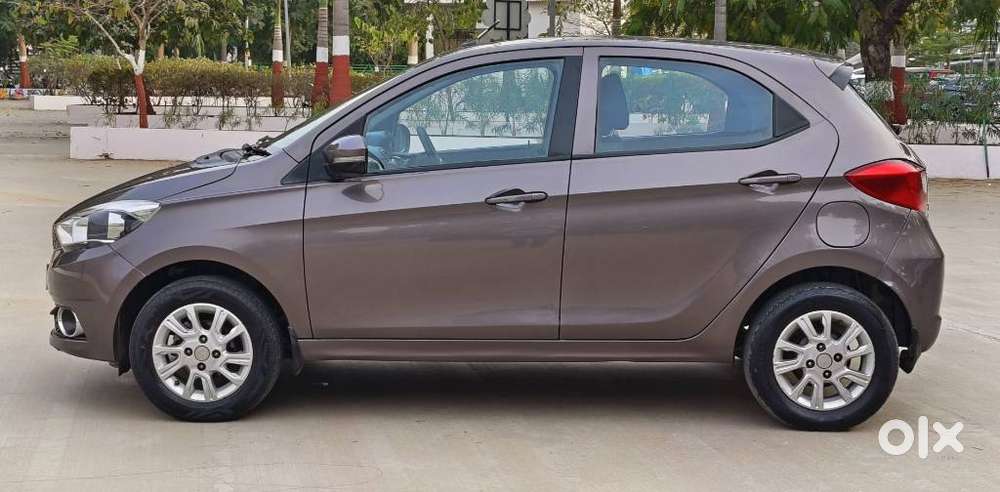 Tata Tiago 1.2 Revotron Xza, 2017, Petrol