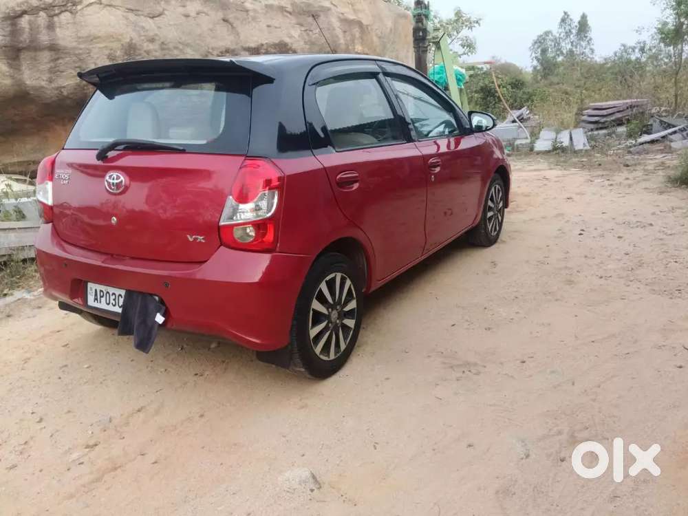Etios Liva Dual Tone Option , December 2017 Ending Showroom Serviced .