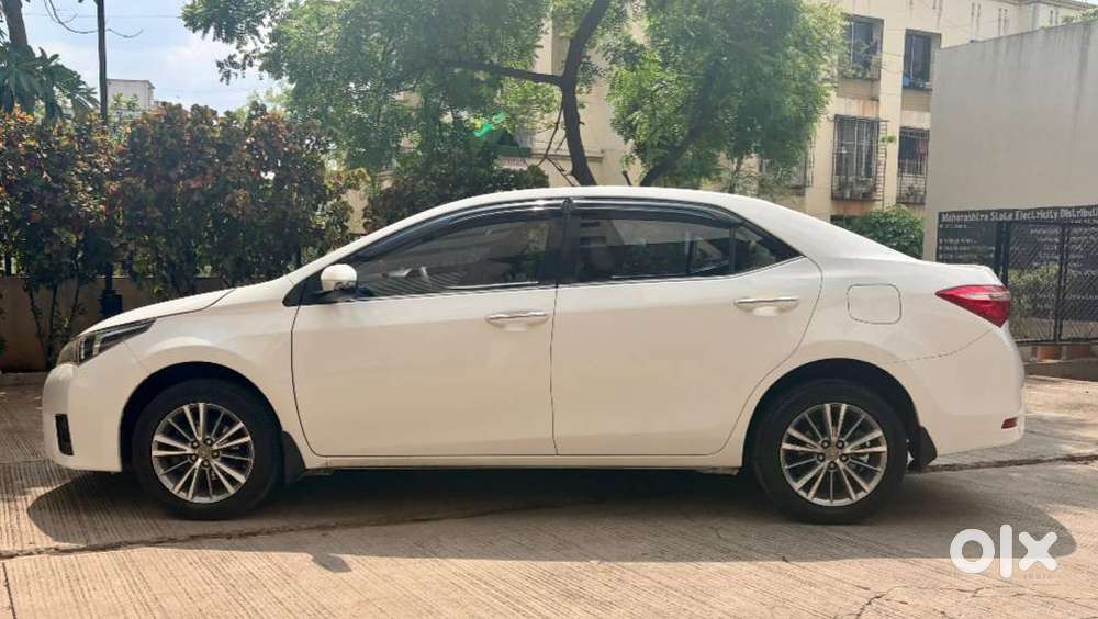 Toyota Corolla Altis 2013-2017 Vl At, 2014, Petrol