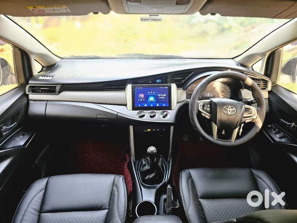 Toyota Innova Crysta 2.4 G Mt 8s, 2022, Diesel