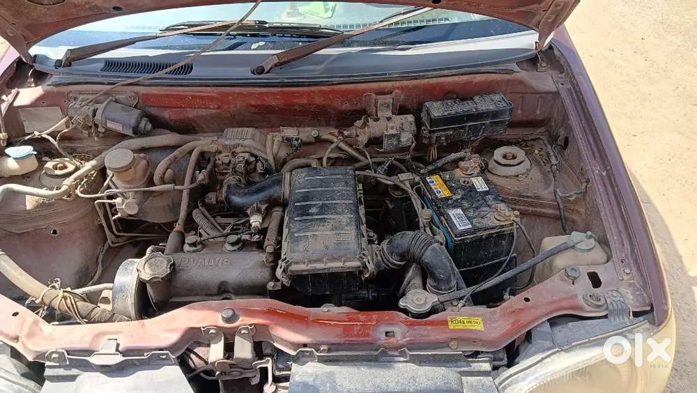 Alto 800 Wine Red Colour