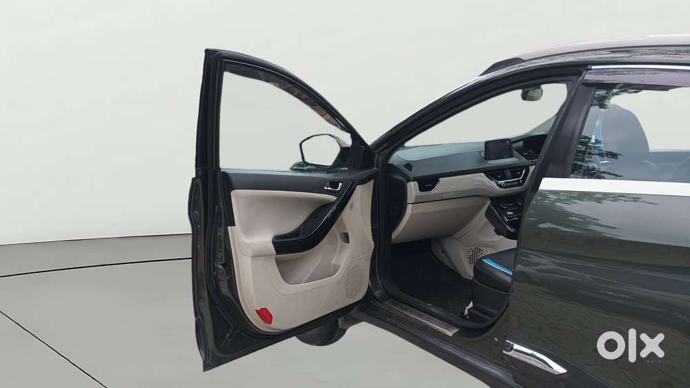 Tata Nexon 1.2 Revotron Xza Plus, 2021, Petrol