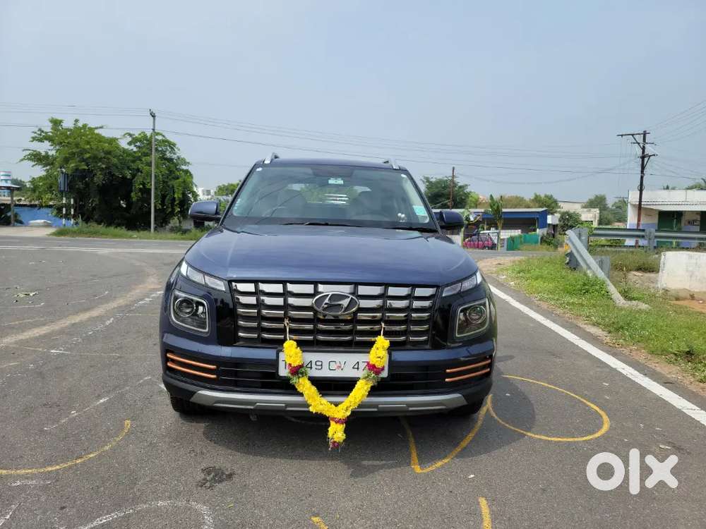 Hyundai Venue 2022 Diesel Well Maintained