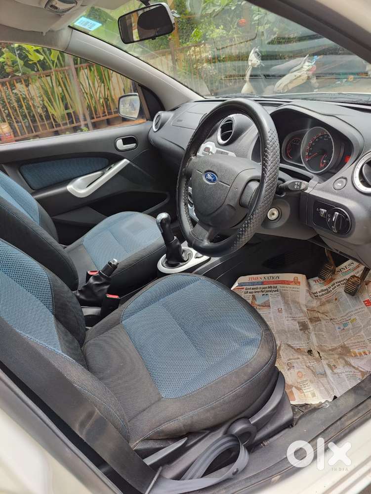 Ford Figo 2012-2015 Petrol Titanium, 2015, Petrol