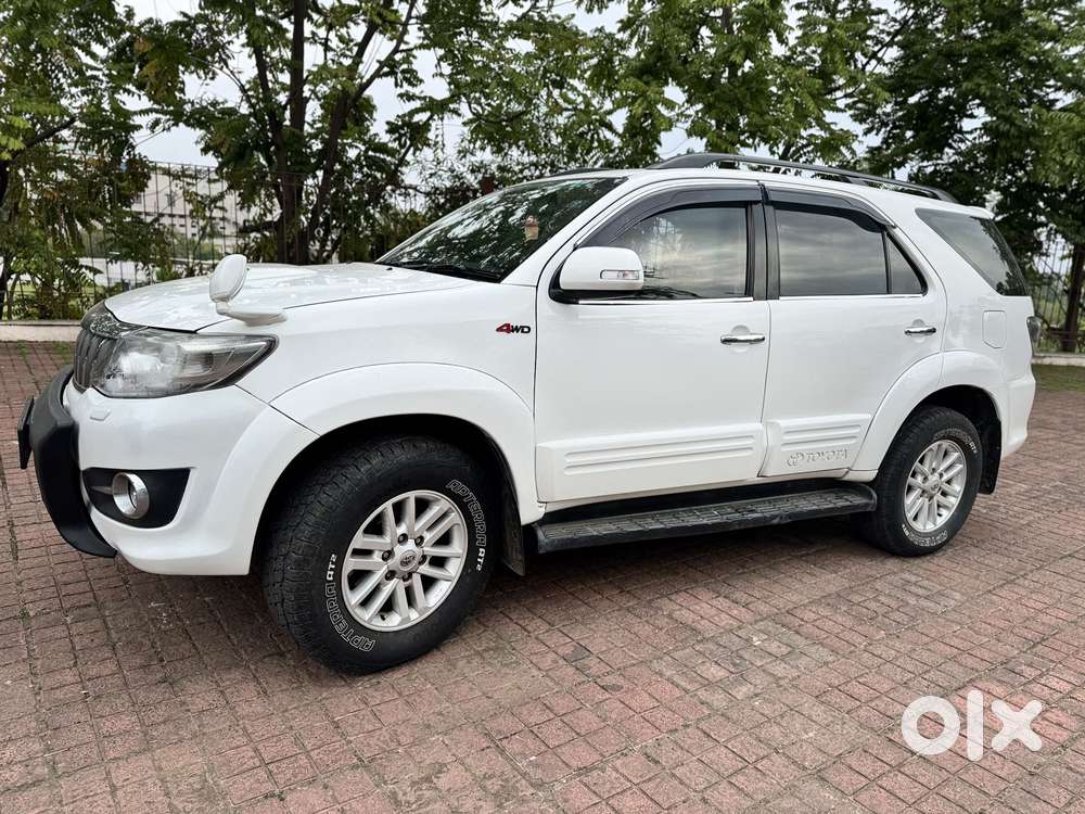 Toyota Fortuner 4x4 Mt 2.8 Diesel, 2014, Diesel