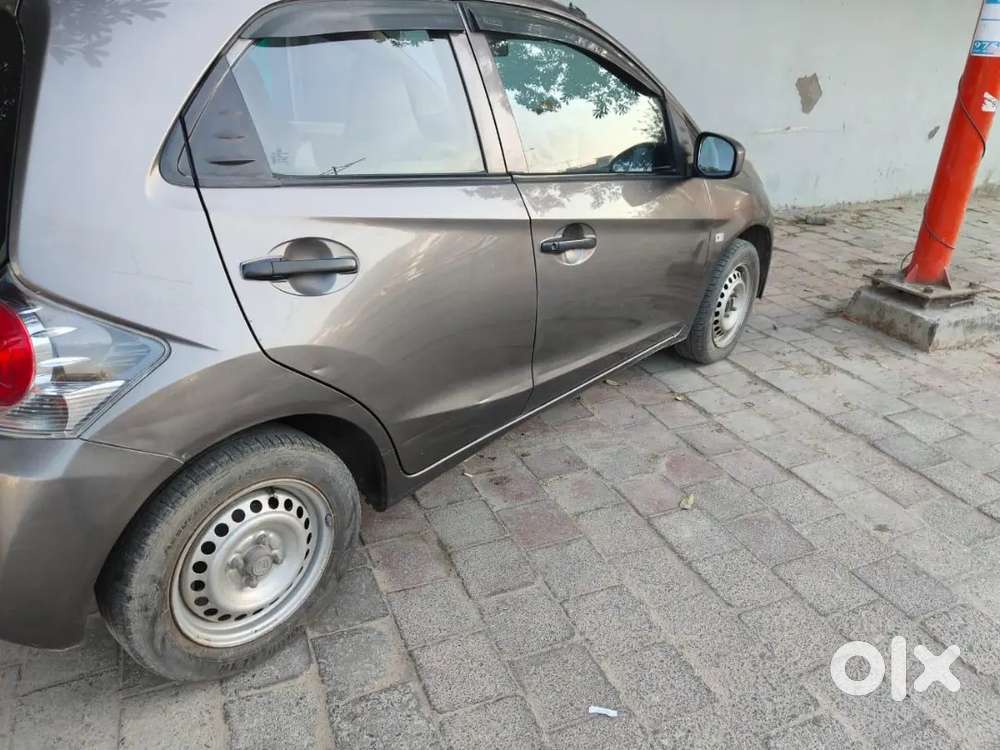 Honda Brio Petrol Mt 2nd Owner