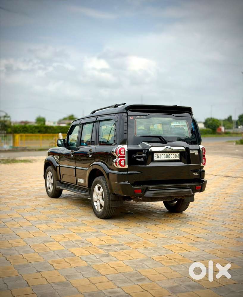 Mahindra Scorpio S11 Mt 7s, 2023, Diesel
