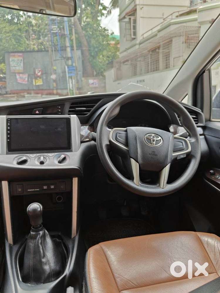 Toyota Innova Crysta 2.4 G Mt, 2017, Diesel