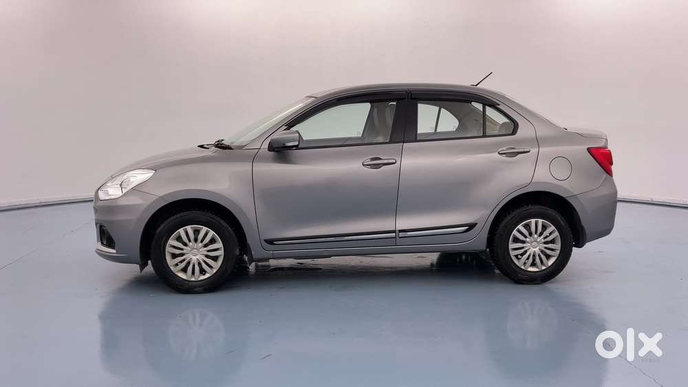 Maruti Suzuki Dzire 1.2 Vxi, 2022, Petrol