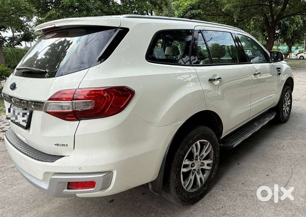 Ford Endeavour 3.2 Titanium At 4x4, 2017, Diesel