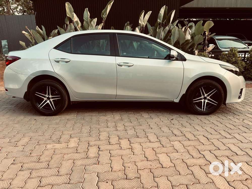 Toyota Corolla Altis Original Kerala 2014 Diesel Well Maintained