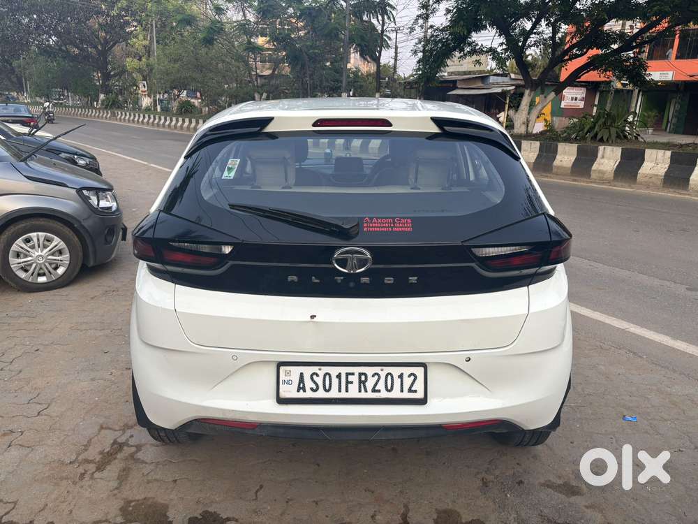 Tata Altroz Xz, 2023, Petrol