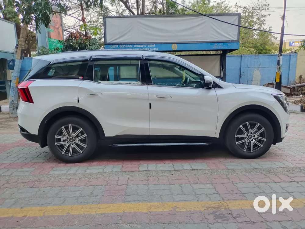Mahindra Xuv700 2.2 Ax 7 Diesel At Luxury Pack Str Awd, 2023, Diesel