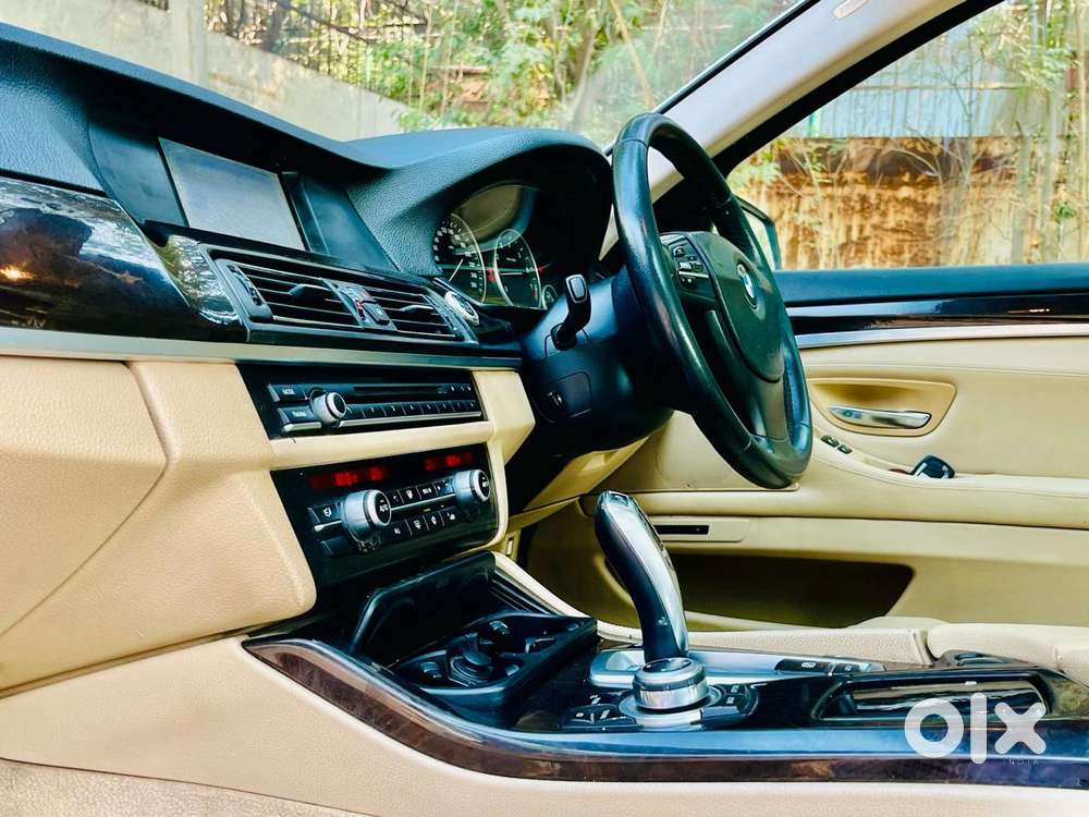 Bmw 5 Series 2.0 520i Luxury Line, 2016, Petrol
