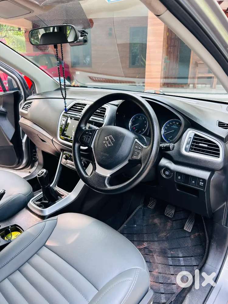 Suzuki S Cross 2022