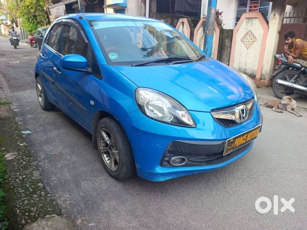 Honda Brio V Mt, 2012, Petrol