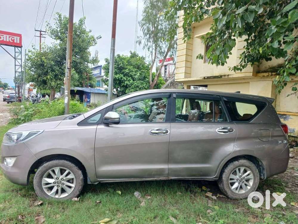Toyota Innova Crysta 2.4 G Mt 7 Str, 2019, Diesel